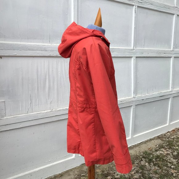 Eddie Bauer Red Hooded Jacket - Picture 4 of 11